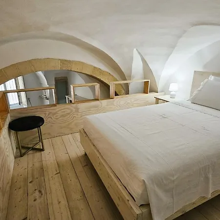 Domus Sirii - * Lecce